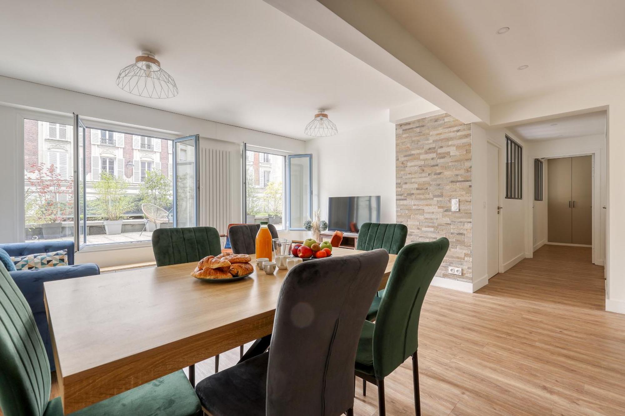 Branded New 4 Bdrs Flat - Huge Terrace - Prime Loc Appartement *