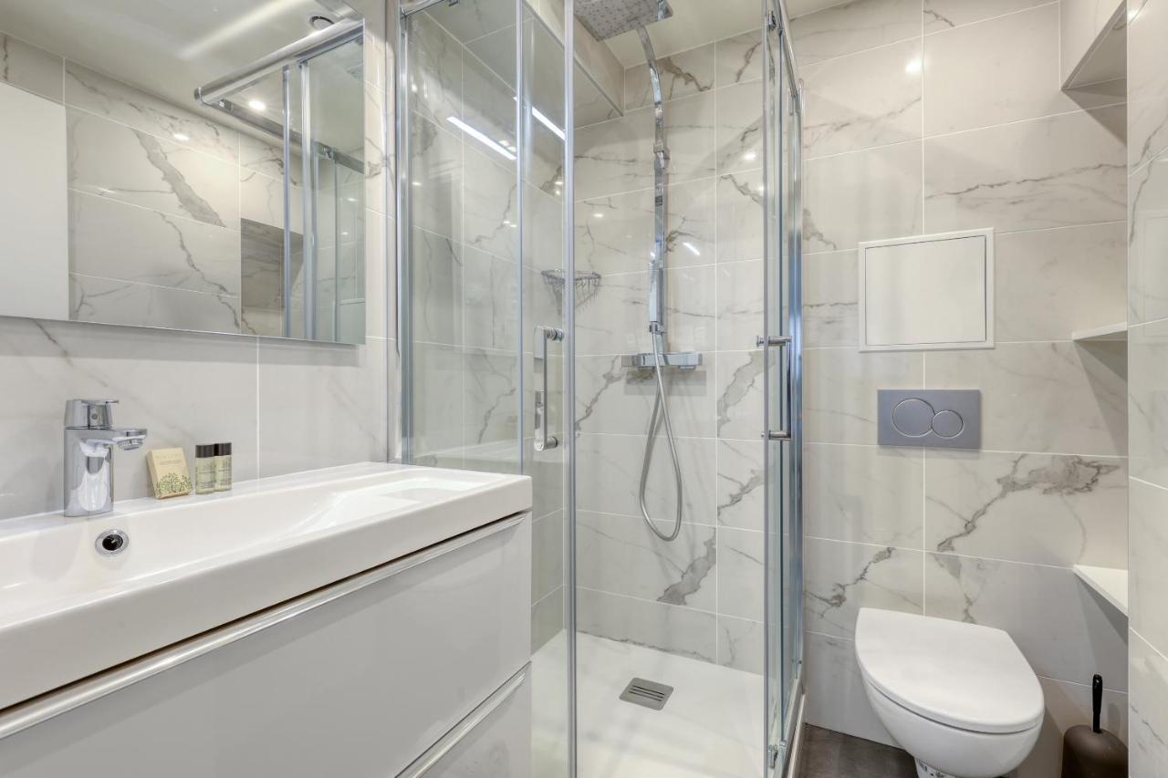 Appartement Branded New 4 Bdrs Flat - Huge Terrace - Prime Loc Parijs